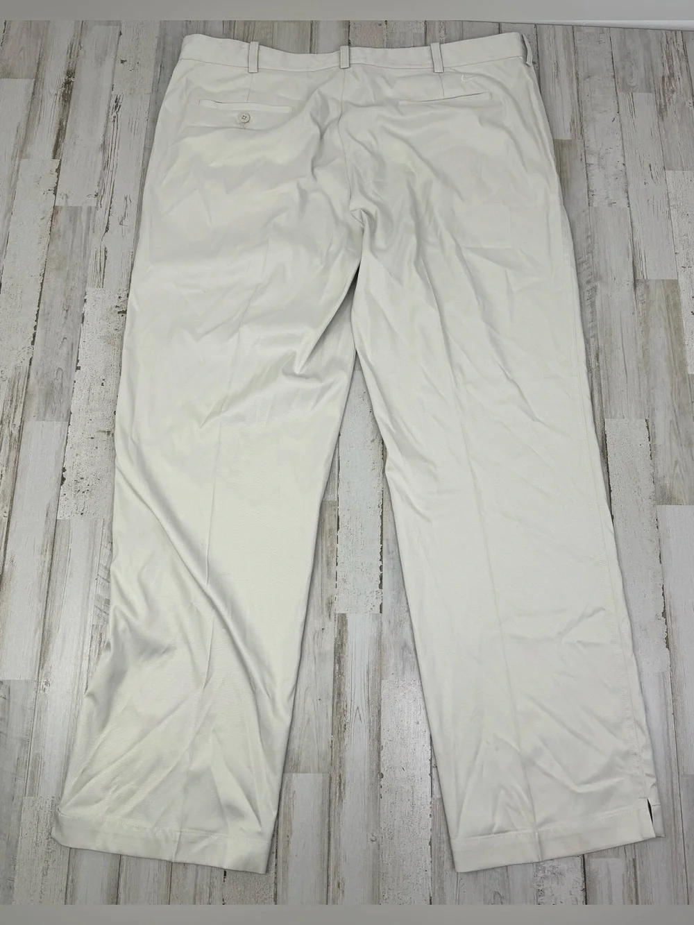 Nike Golf Mens 40x32 Khaki Chino Pants Beige Straight Leg Pleated